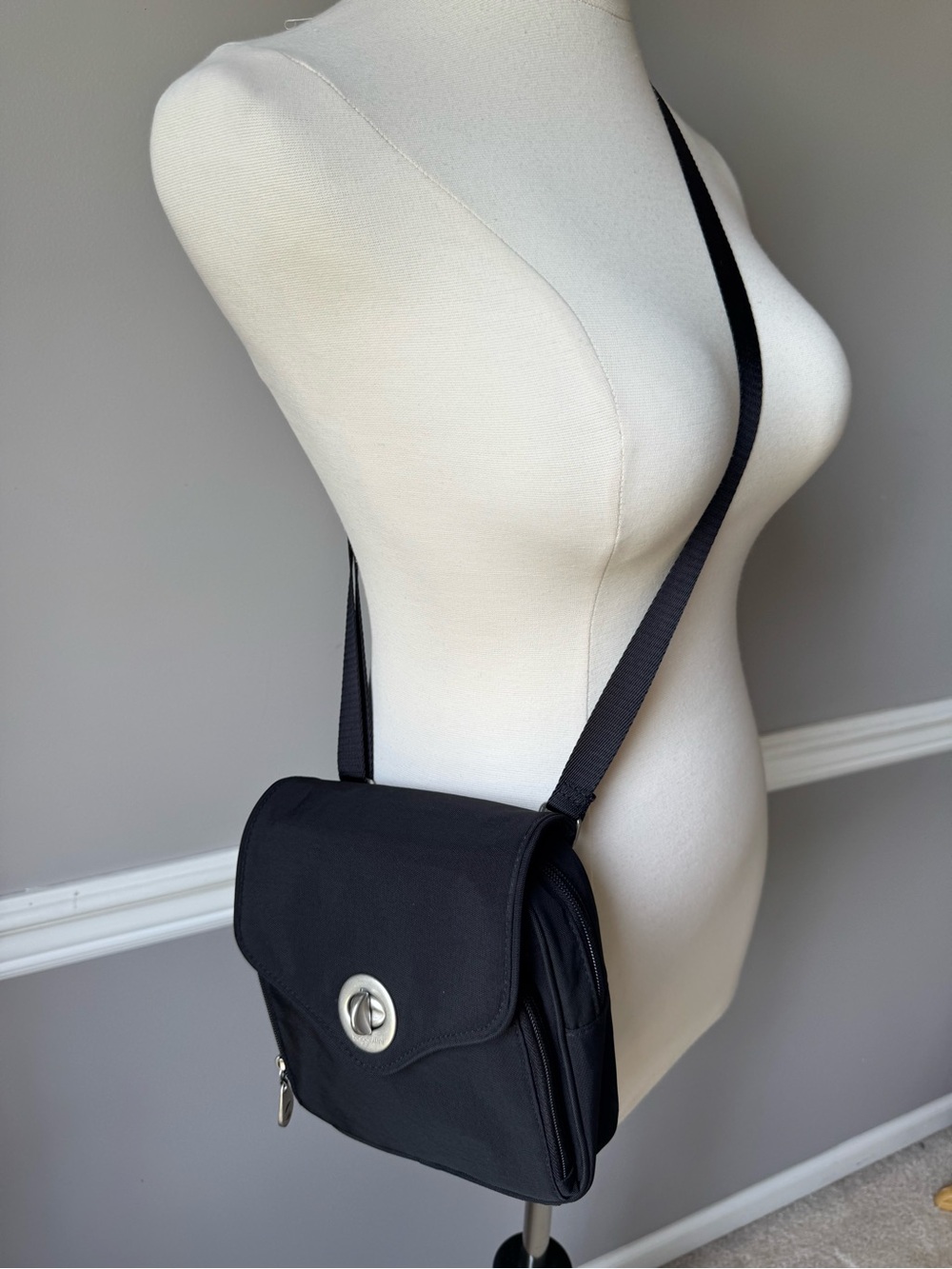 Baggallini Black Crossbody Messenger with Silver Hardware